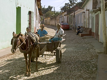 &copy;2005 Gary Robins "Our street in Trinidad, Cuba"
