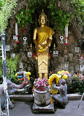 Buddhist shrine in the Wat Chana Songkhram, in Banglampoo